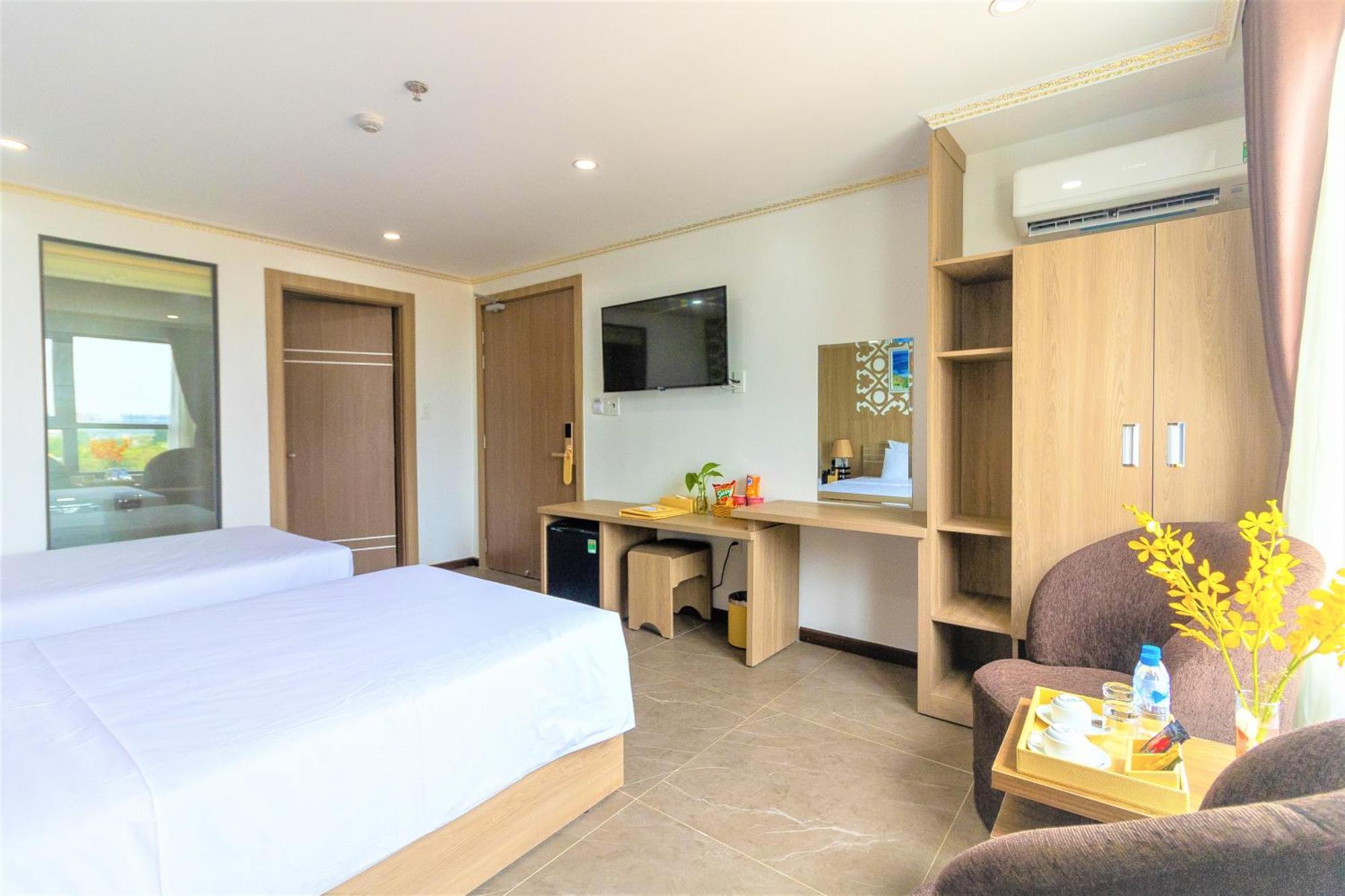 Pearl Beach Hotel Quy Nhon Exterior photo